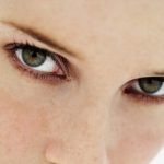 Πόνος στο μάτι: Ο οφθαλμίατρος απαντά…